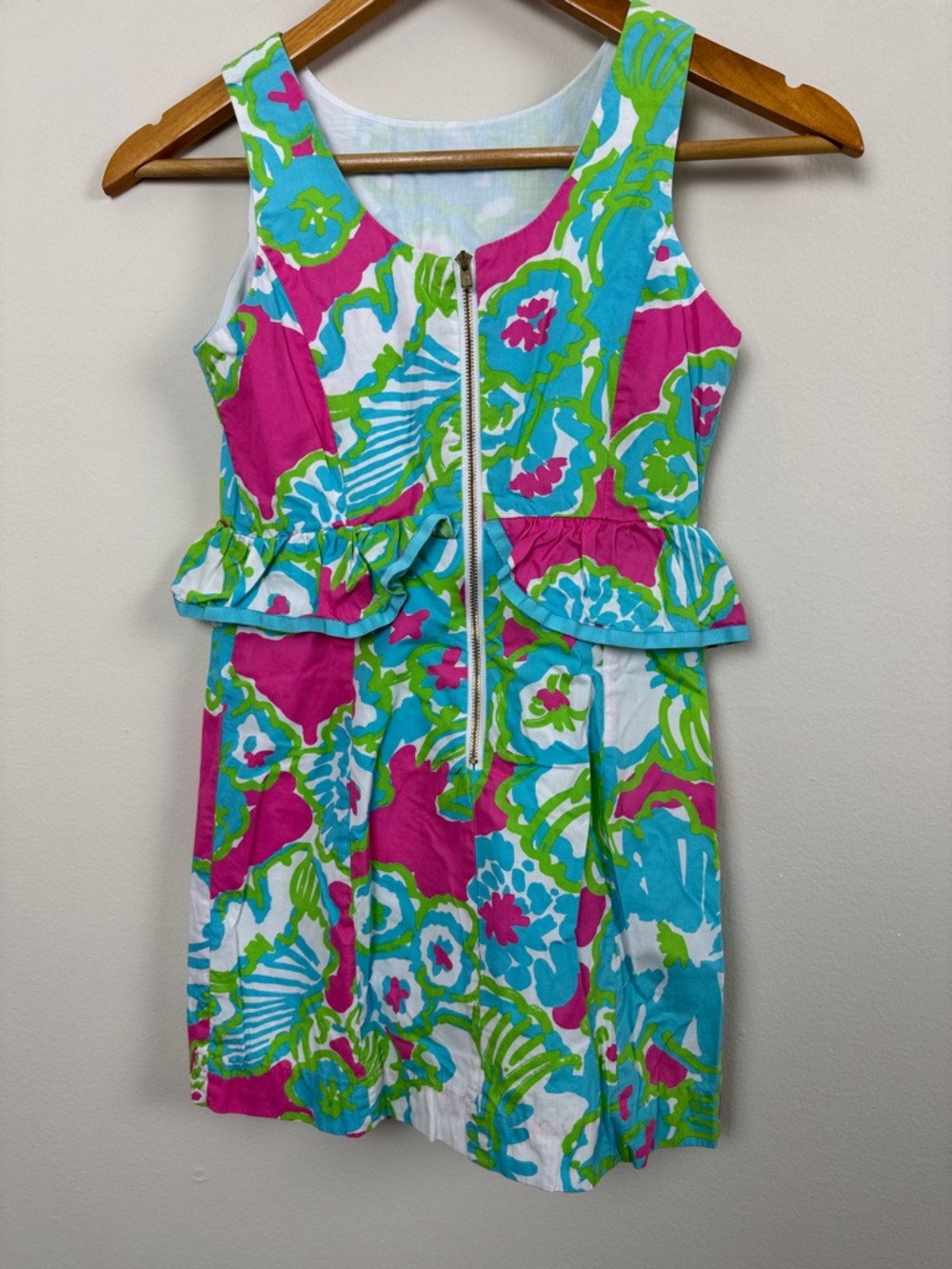 Lilly Pulitzer Girls Peplum Dress. Size 10. - Picture 5 of 8